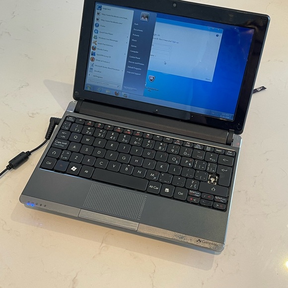 Mini gateway laptop - Picture 10 of 11